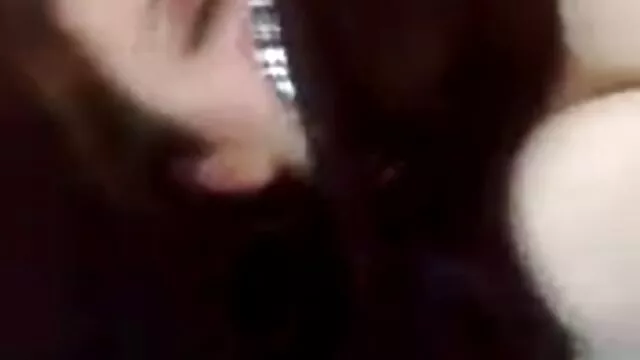 具有双压接的三向离合器 奶的照片