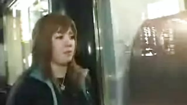 连衣裙 米娅*哈利法热照片