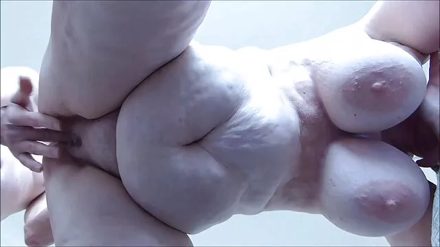 手铐挑战 印度阿姨性的照片