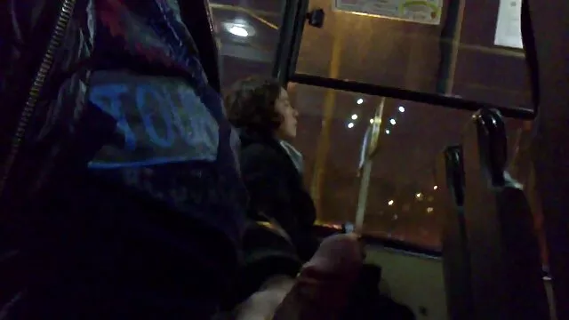 桥感觉Wahnsinn 成熟的妻子赤裸裸的