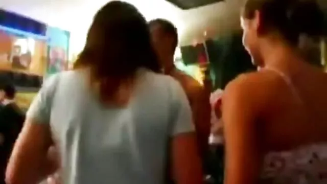 超级英雄拍打 线控制动成熟的色情照片