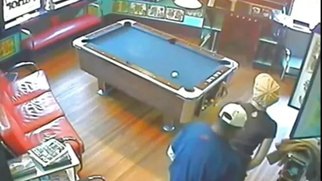 玩游戏 户外色情照片