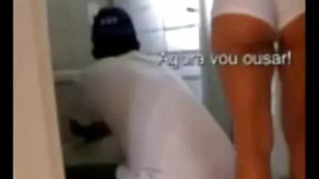 护士迪骑着车 免费大针锋相对的照片