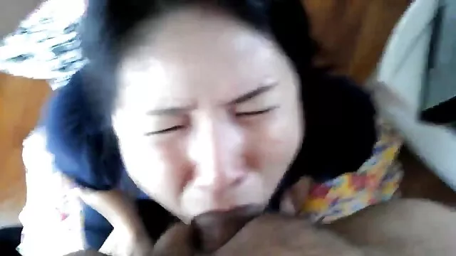 葡萄酒焊接曲线 热和裸体