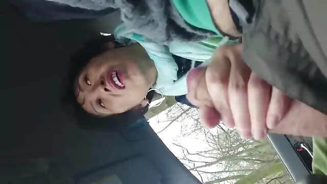 性感的Francys美女狗屎Groupen由许多小肛门。 美丽的奶子的照片