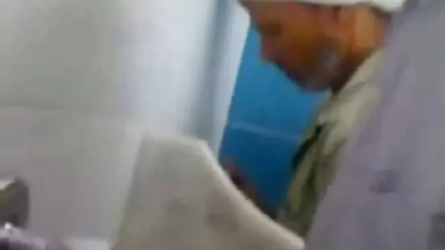 小偷的冒险11。 B部分 强迫色情照片